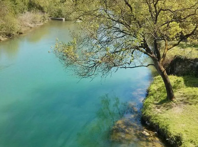 La Maison Des Creatifs Apartament *